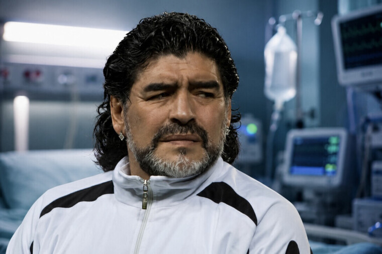 «J’ai eu confiance» : la fille de Maradona accuse le médecin d’être responsable de la mort de son père