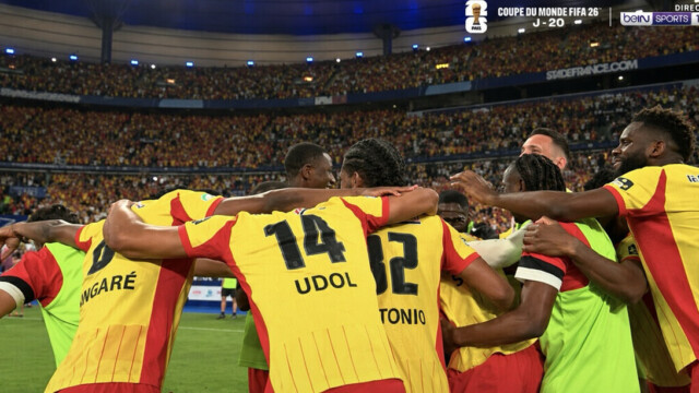 — Lens remporte la première Coupe de France de son histoire en battant Nice — Lens remporte la première Coupe de France de son histoire en battant Nice