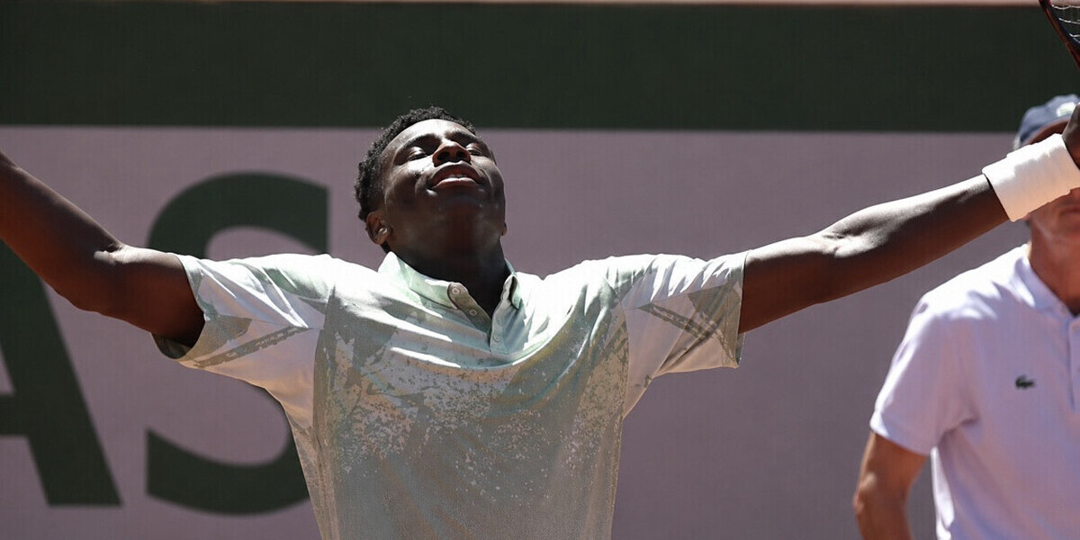 — Roland-Garros : à 17 ans, Moïse Kouamé fait tomber Marin Cilic et signe un énorme exploit