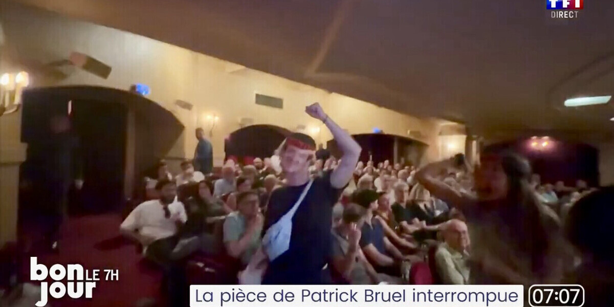 «Bruel violeur, les sales connes te lâcheront pas»: des militantes féministes interrompent la pièce de Patrick Bruel à Paris
