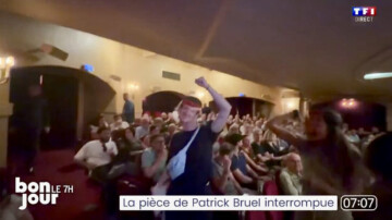 «Bruel violeur, les sales connes te lâcheront pas»: des militantes féministes interrompent la pièce de Patrick Bruel à Paris