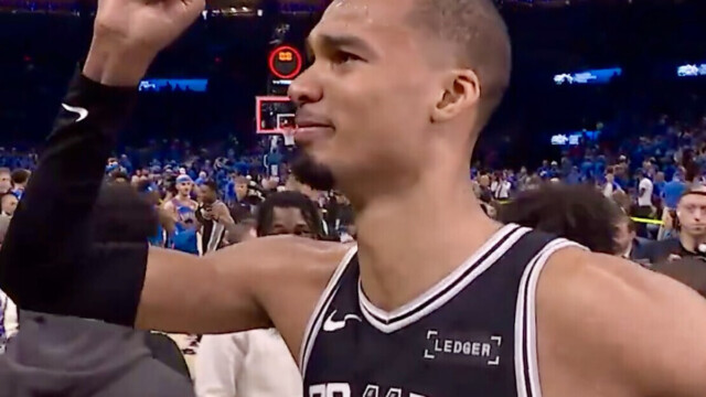 — Victor Wembanyama et les Spurs filent en Finales NBA — Victor Wembanyama et les Spurs filent en Finales NBA