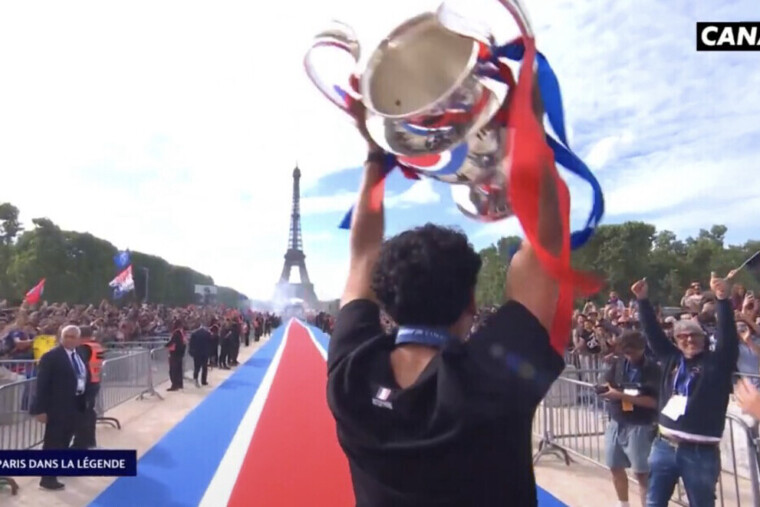 — Le PSG lance sa parade au Champ-de-Mars avec la Ligue des champions
