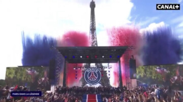 — Le PSG parade au Champ-de-Mars avec la Ligue des champions