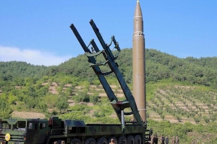 L'armée américaine frappe l'Iran après des tirs de missiles sur ses navires