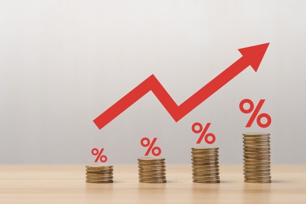 L'inflation accélère à 2,2% sur un an, le Smic revalorisé de 2,4% au 1er juin