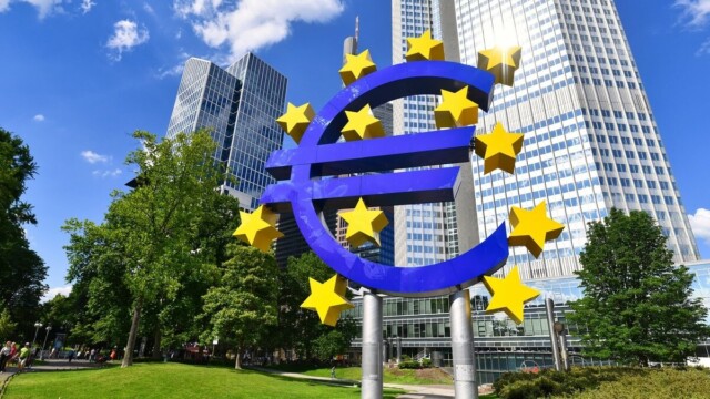La BCE se prépare à relever ses taux dès juin face à une inflation de 3% La BCE se prépare à relever ses taux dès juin face à une inflation de 3%