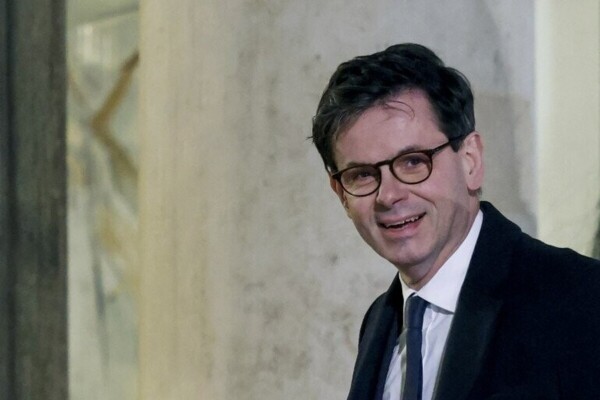 Le nouveau président du Louvre confirme les grands travaux de rénovation