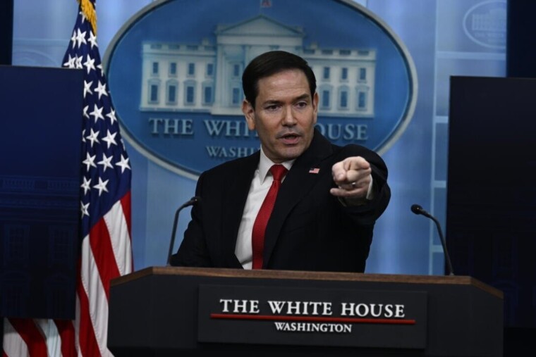 Marco Rubio à Rome pour apaiser les tensions entre Trump et le Vatican
