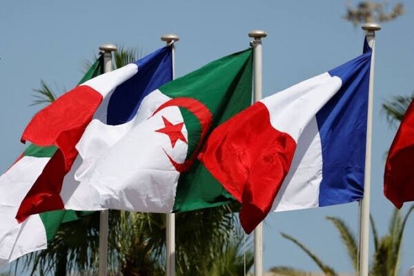 Paris renvoie son ambassadeur à Alger après plus d'un an de tensions