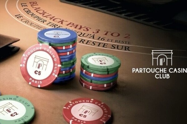 Partouche inaugure le plus grand club de jeux parisien près de l'Arc de Triomphe