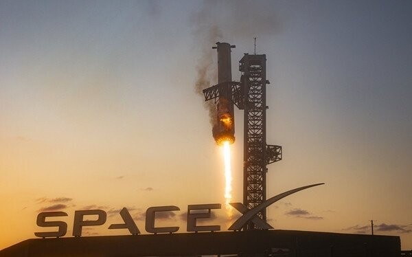 SpaceX se prépare à la plus grande introduction en Bourse de l'histoire