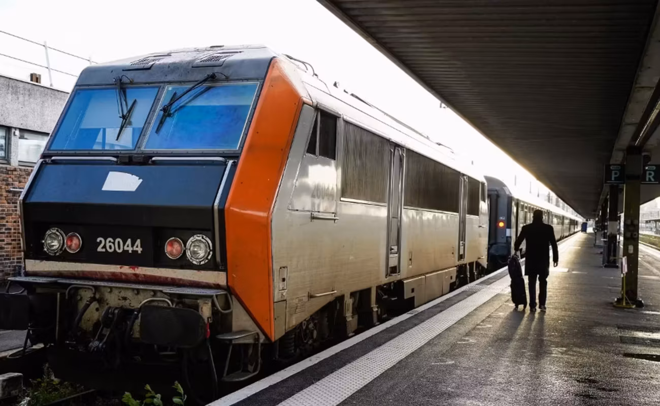 289 passagers affectés par une panne sur la ligne Paris-Clermont, la SNCF présente ses excuses