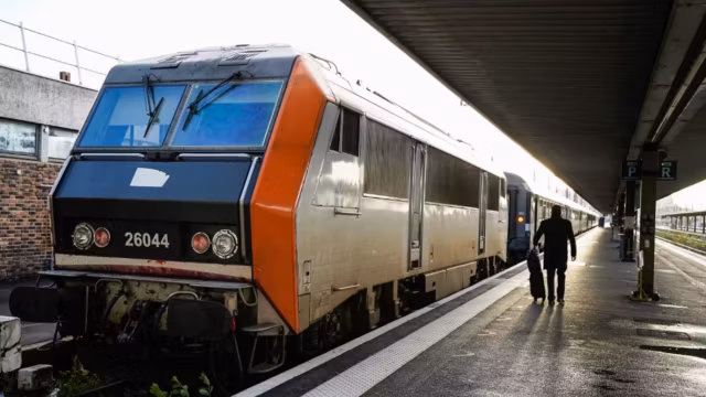 289 passagers affectés par une panne sur la ligne Paris-Clermont, la SNCF présente ses excuses