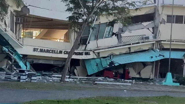 Les Philippines frappées par un séisme de magnitude 7,8. Des morts, des bâtiments effondrés et une alerte au tsunami
