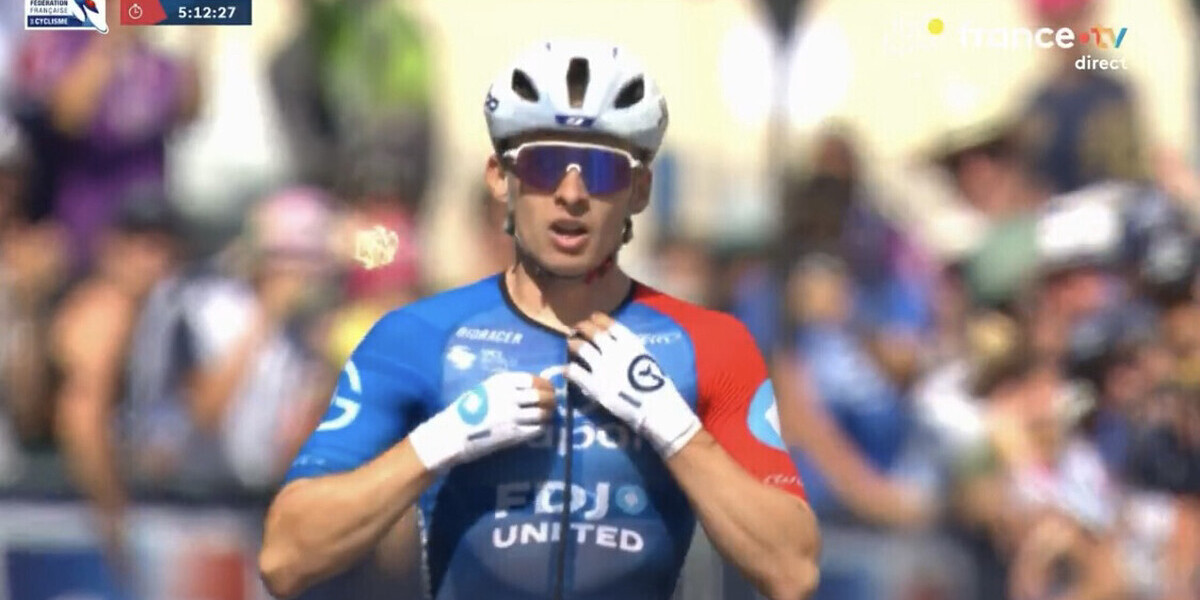 Cyclisme - Romain Grégoire champion de France à La Tour-du-Pin après un final en solitaire