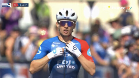 Cyclisme - Romain Grégoire champion de France à La Tour-du-Pin après un final en solitaire