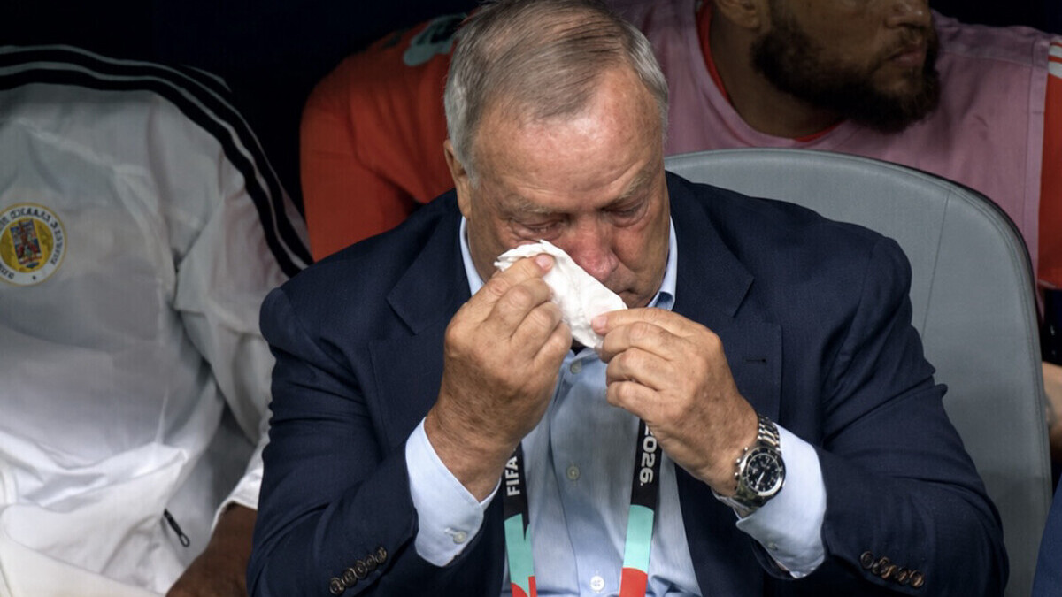Curaçao : Dick Advocaat devient le coach le plus âgé du Mondial après avoir tout quitté pour sa fille malade