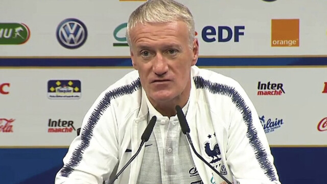 — Didier Deschamps contraint de revenir en France en urgence suite au décès de sa mère Didier Deschamps contraint de revenir en France en urgence suite au décès de sa mère 