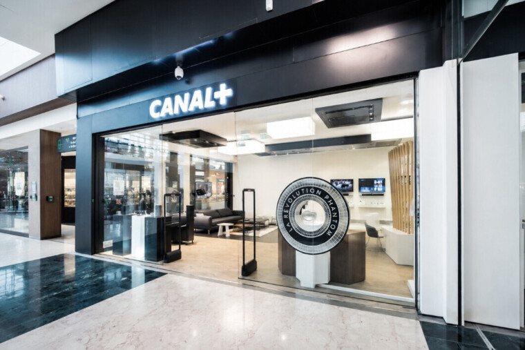 Canal+ met va fermer ses boutiques physiques : la fin d’un modèle vieux de 42 ans