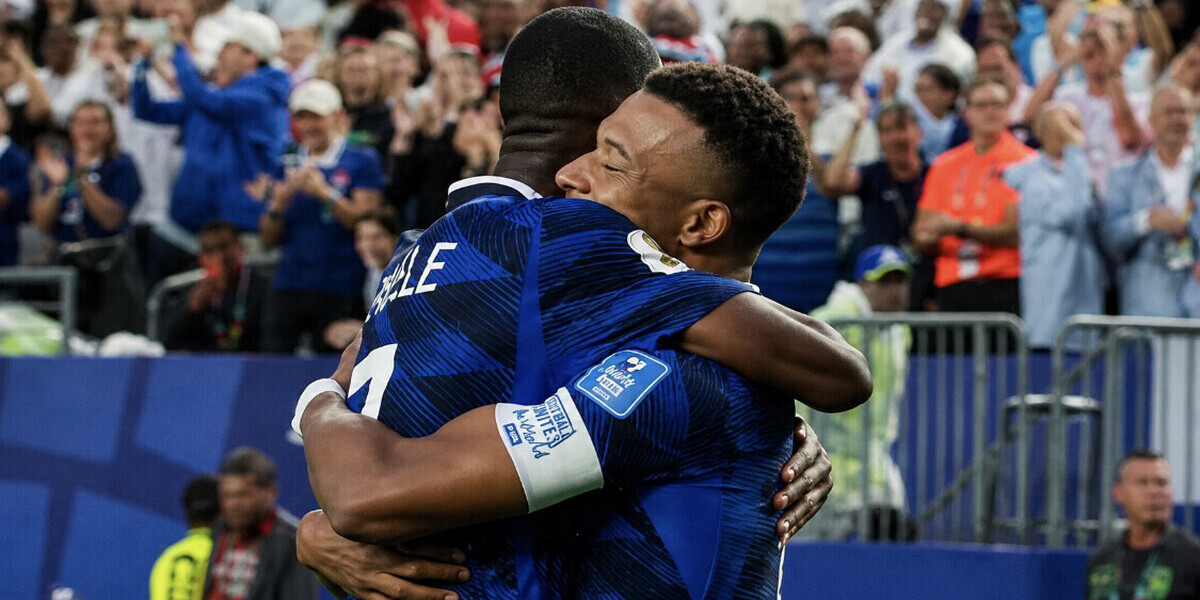 Mondial - Mbappé foudroie l’Irak, les Bleus filent en 16es malgré l’orage
