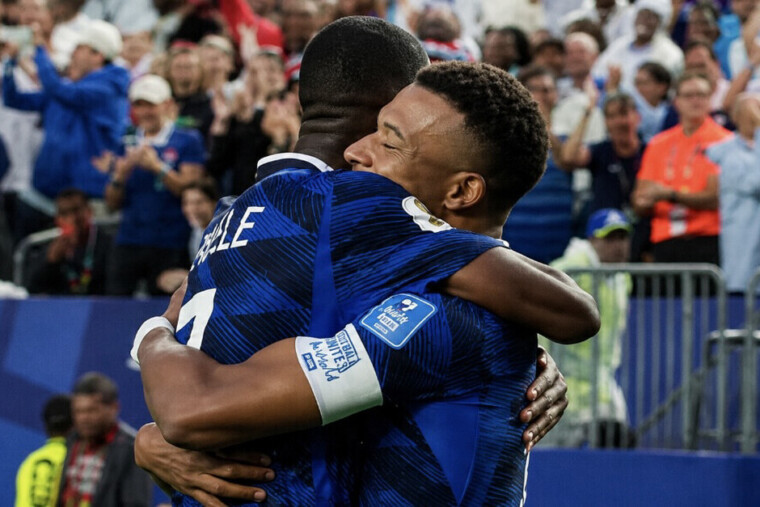 Mondial - Mbappé foudroie l’Irak, les Bleus filent en 16es malgré l’orage