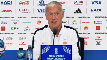 — Didier Deschamps: «S’il y a une équipe favorite, c’est bien l’Espagne.»