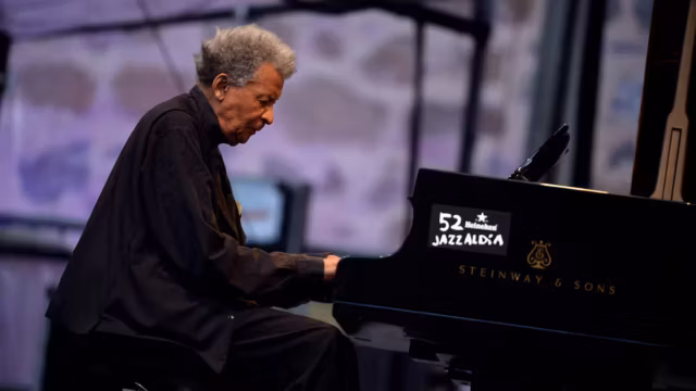 Abdullah Ibrahim, légende du jazz et voix de la lutte contre l’apartheid, s’est éteint à 91 ans
