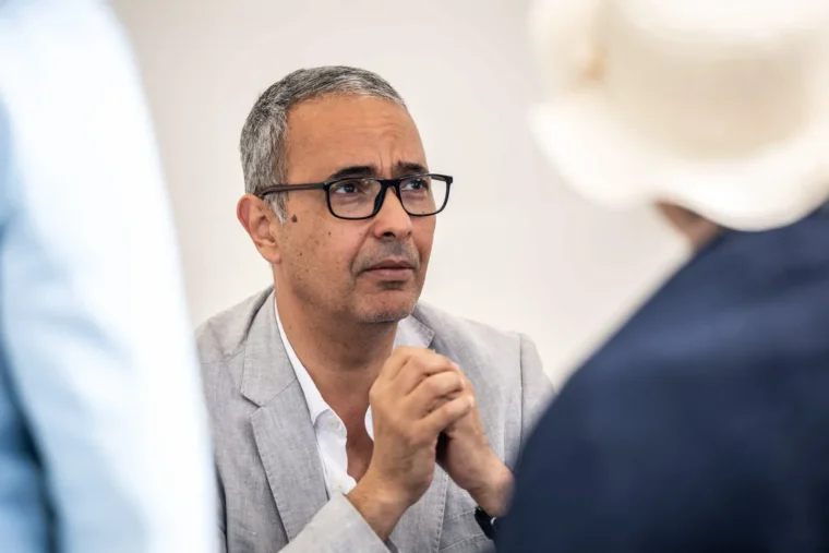 Affaire « Houris » : le parquet requiert la relaxe de Kamel Daoud dans le procès en diffamation