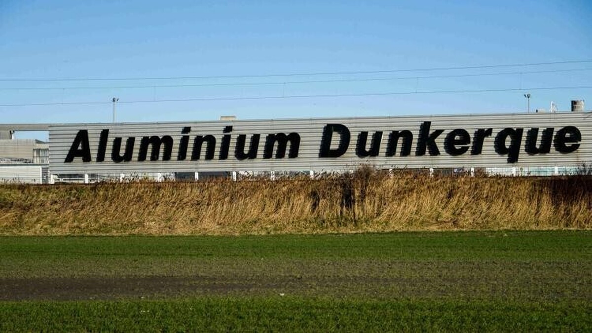 Aluminium Dunkerque is acquired by Bahraini investors for $2,2 billion.