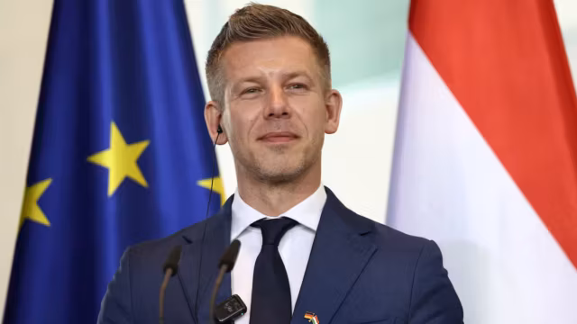 Après l’ère Orban, le nouveau Premier ministre hongrois prêt à rencontrer Zelensky pour relancer les relations avec l’Ukraine