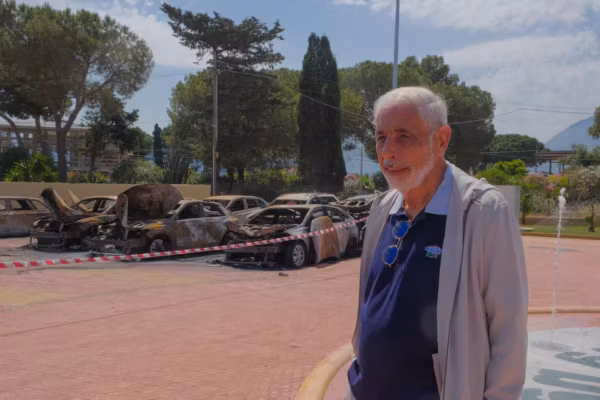 Après plusieurs incendies criminels, le fondateur de Sicily By Car placé sous protection policière
