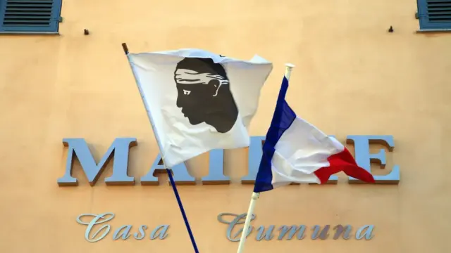 Autonomie de la Corse : les députés achèvent l'examen du projet de loi constitutionnelle