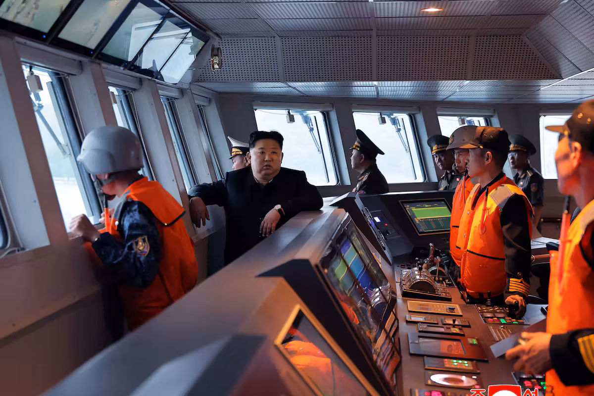 Avant la visite de Xi Jinping, la Corée du Nord dévoile un ambitieux projet de destroyer géant