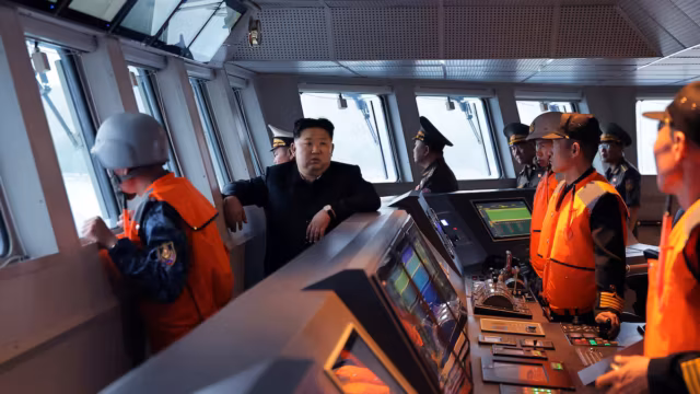 Avant la visite de Xi Jinping, la Corée du Nord dévoile un ambitieux projet de destroyer géant