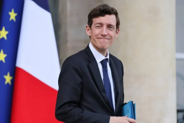 Avant le stage des élèves de seconde, Édouard Geffray rappelle les règles de sécurité