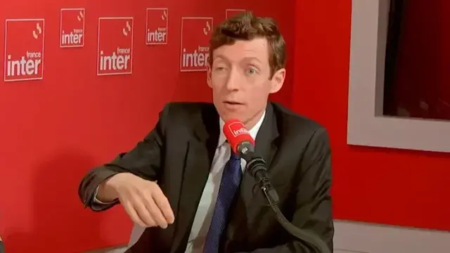 Baccalauréat: le ministre juge inadaptées les épreuves en pleine après-midi