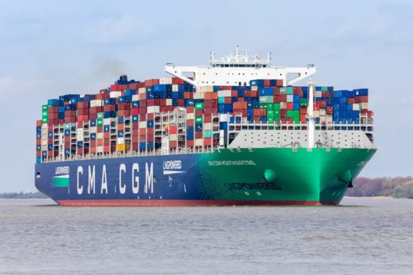 CMA CGM annonce que son porte-conteneurs Galapagos a quitté le détroit d'Ormuz