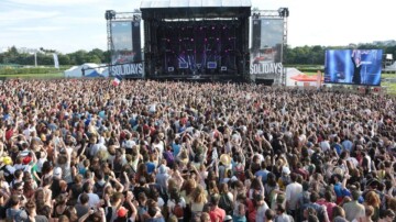 Canicule : les Solidays et la Marche des Fiertés menacés d'annulation à la demande du préfet de police de Paris