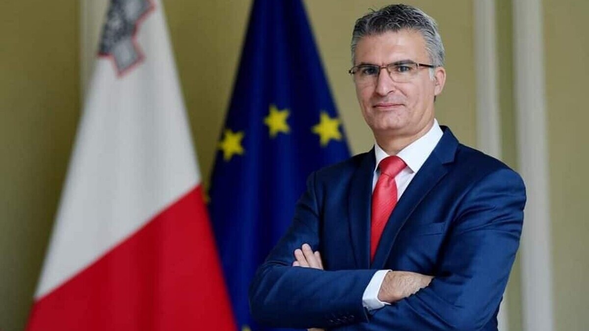 Carmelo Abela, un homme de consensus à la tête du Parlement maltais