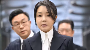 Corée du Sud : l’ancienne Première dame Kim Keon Hee condamnée à sept ans de prison pour corruption