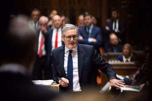 Coup de filet spectaculaire dans la Manche : les forces britanniques arraisonnent un pétrolier lié à la « flotte fantôme » russe