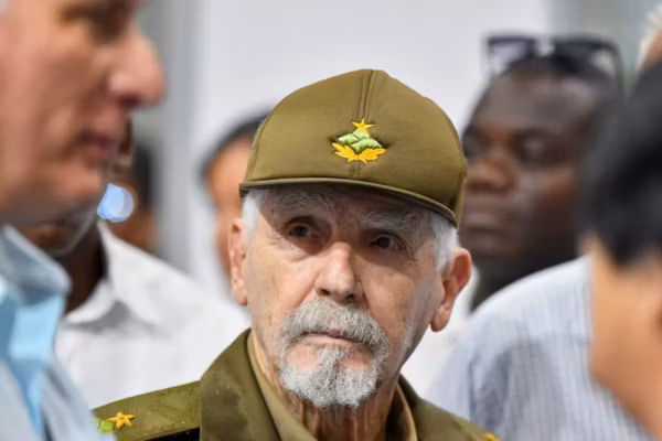 Cuba en deuil : Ramiro Valdés, figure historique de la révolution aux côtés de Fidel Castro, est mort à 94 ans