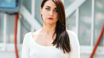 Deborah de Robertis remet en lumière les enjeux du #MeToo dans les institutions culturelles