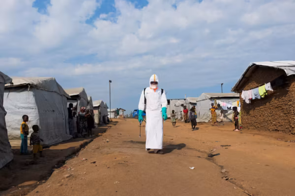 Ebola franchit le seuil des 1 000 cas en RDC : une fillette de 18 mois succombe dans un nouveau foyer de l’épidémie