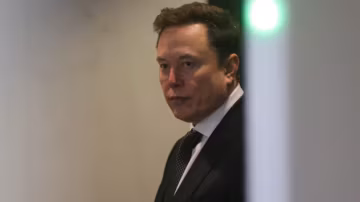Elon Musk contraint de témoigner sous serment dans une affaire de promesses d’un million de dollars aux électeurs