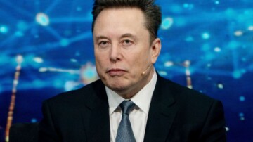 Elon Musk pointé du doigt après la diffusion de contenus liés aux émeutes anti-immigration de Belfast