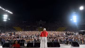 En Espagne, le pape Léon XIII rend visite à une prison et appelle les détenus à changer de vie