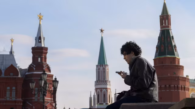 En Russie, les internautes multiplient les astuces pour contourner les restrictions numériques du Kremlin — photo