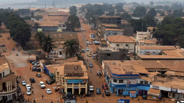 États-Unis : une militante iranienne pro-démocratie expulsée vers la Centrafrique suscite l’indignation